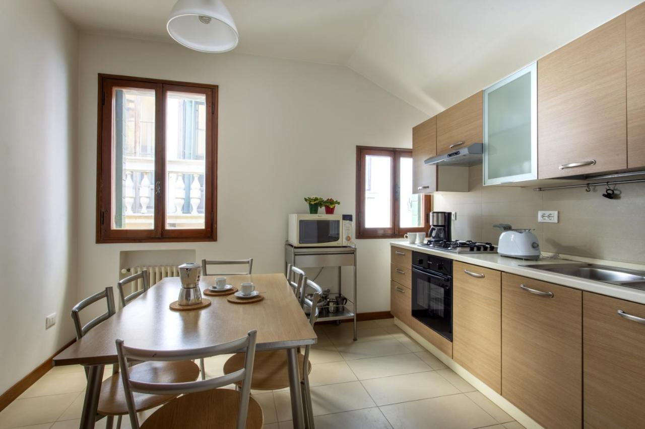 Ca Degli Avvocati Apartment Venesia Bagian luar foto